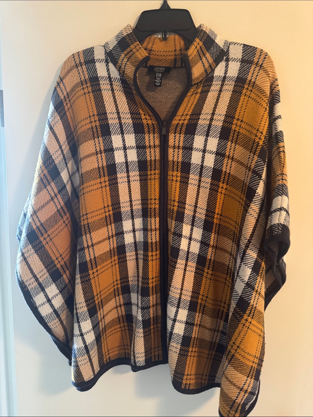 Jones New York Two-Tone Knit Sweater in Brown & Cream